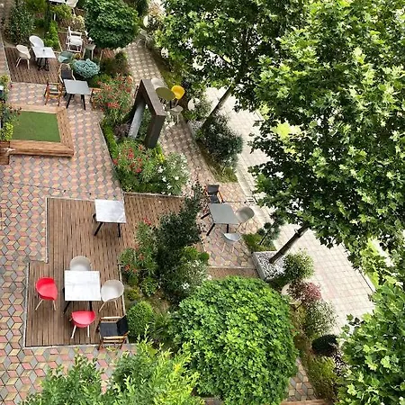 فندق Next Door Park 4*